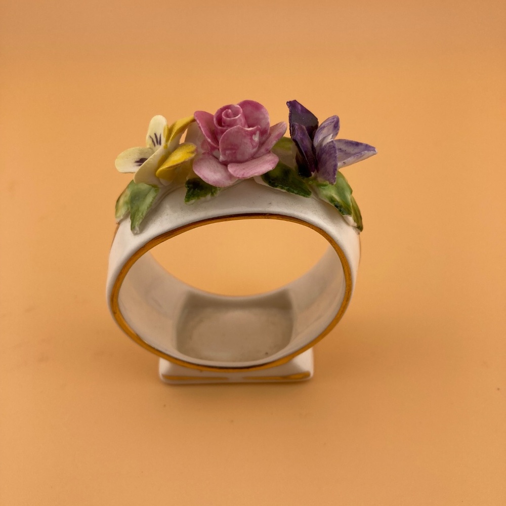 Napkin Rings Bone China Collectible 6 - Picture 10 of 16
